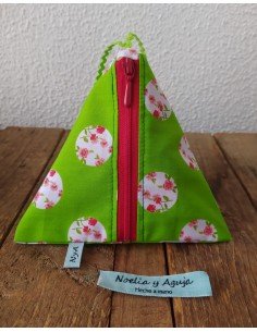 PIRÁMIDE flores en cículos